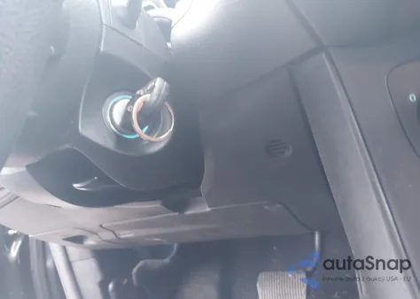 2016 Ford Focus Se z USA, uszkodzony, nr VIN 1FADP3K21GL216581